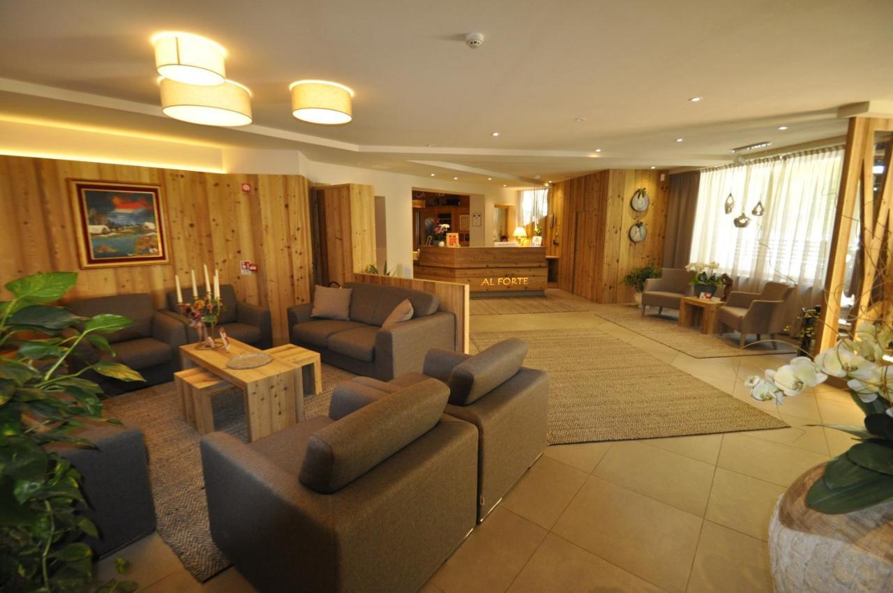 Al Hotel